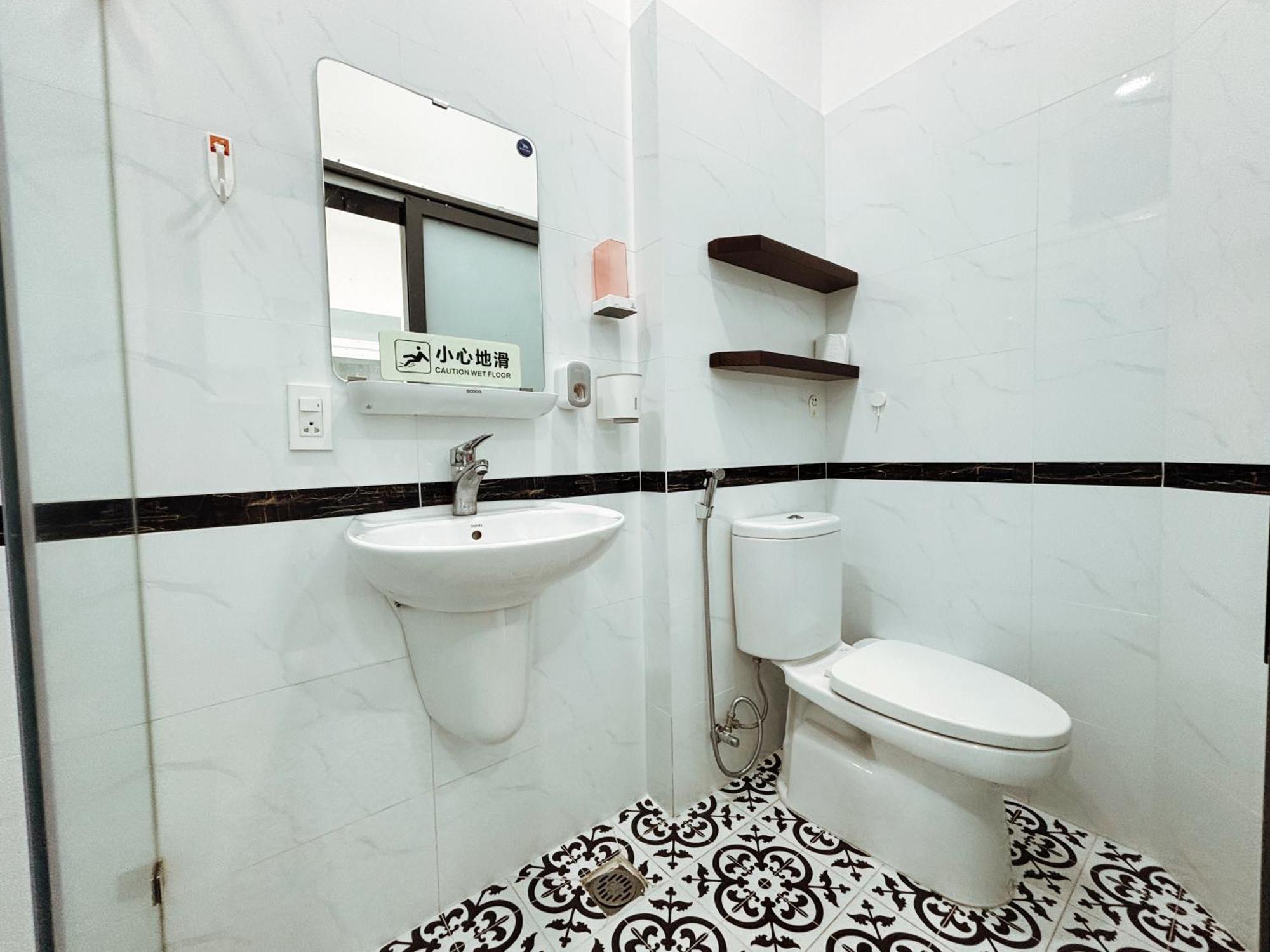 Letu Large Bathtub Couple Business Travel Near The Center Of District 1 * TP. Hồ Chí Minh