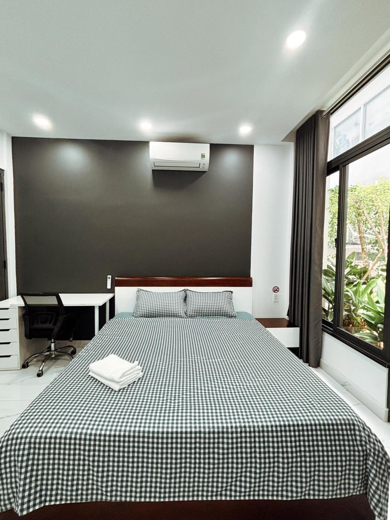 Letu Large Bathtub Couple Business Travel Near The Center Of District 1