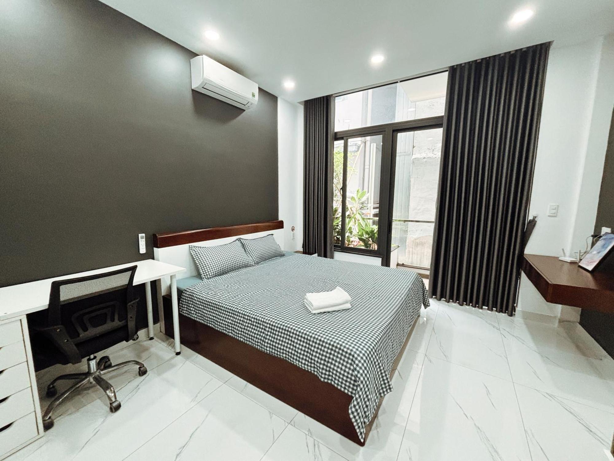 Ở trọ Letu Large Bathtub Couple Business Travel Near The Center Of District 1 TP. Hồ Chí Minh